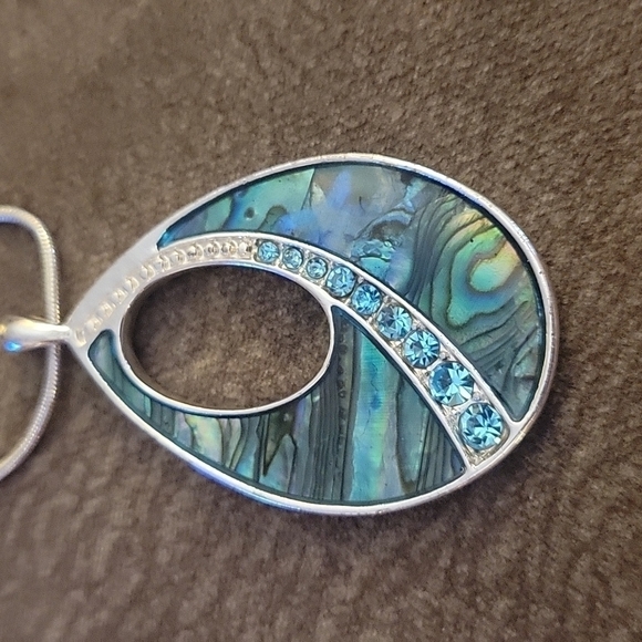 VTG KENNETH COLE Abalone Rhinestone Teardrop Pendant Snake Chain Necklace - Picture 2 of 5